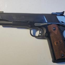 A vendre pistolet semi-automatique Iver Johnson 1911 45 Auto
