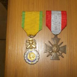 medaille militaire et croix de guerre TOE