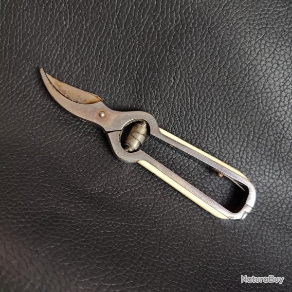 Scateur  fleur vintage ancien NOGENT pour Dame