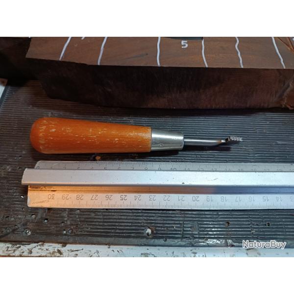 Outil a quadrillage des crosses outil a quadriller les crosse de fusil carabine 2 lignes  2