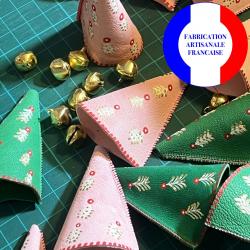 Clochette de Noël Rose aux motifs nordiques en cuir d'agneau peint pour Sapin