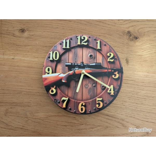 HORLOGE CHASSEUR FUSIL A LUNETTE - C'EST L'HEURE DE LA CHASSE !