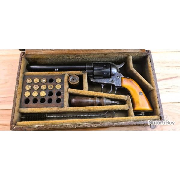 Rare copie de Colt SAA cal 38 LC, fabrication Basque importe au Mexique