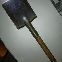 Pelle arm&eacute;e allemande