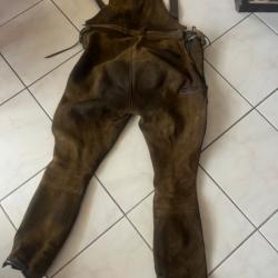 salopettevfuseau de chasseen peau de cerf