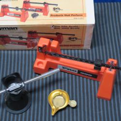 Accessoire rechargement Balance de précision LYMAN 500 plus Egreneur de poudre LYMAN