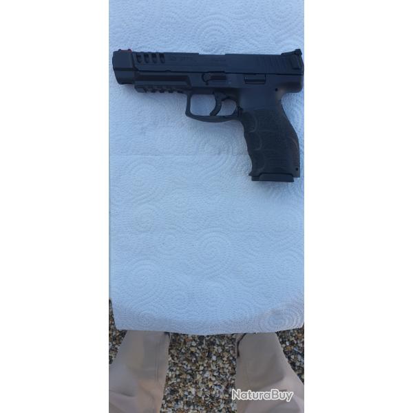 vend pistolet HK SFP 9 L peu servi, trs bon tat  livr avec sa mallette d'origine complte