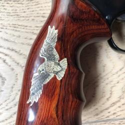 Pour S&W K square butt, magnifiques plaquettes.