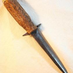 Couteau tranchée SF avec manche en bois sculpté POILU  1914/1918 WWI - LIS24COU001