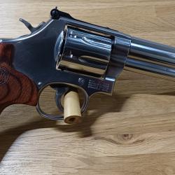 REVOLVER SMITH & WESSON 686 PLUS 357 MAG
