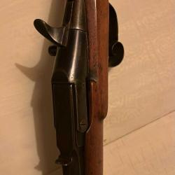 Je vend une magnifique carabine de jardin 9 mm flobert type warmant de qualité 18 eme comme neuve.