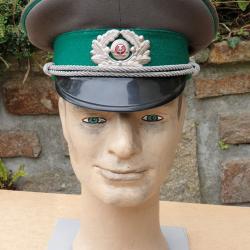 Casquette d'officier VOPO de la NVA 56, ex allemagne de l'Est (234.M)
