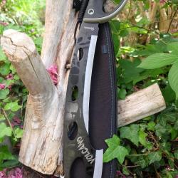 Machette VOLCANO Lame Acier Inox Manche Abs Etui Nylon L'Outil Indispensable pour l'Aventure 01
