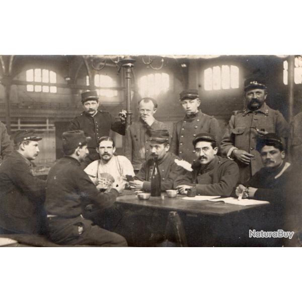 CPA -Photo - Un Groupe Soldats  - N4069