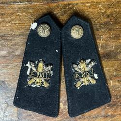 Épaulettes d'uniforme colonial Légionnaires italiens du Corps d'assaut des chemises noires (CC.NN.)