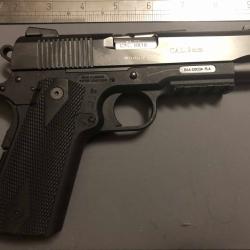 Tanfoglio Witness 1911 (Commander),  Polymère ''Compact'' 9X19, avec rail.