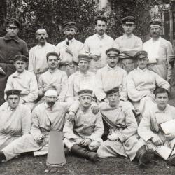 CPA -Photo - Un Groupe Soldats Allemands - N&deg;4280