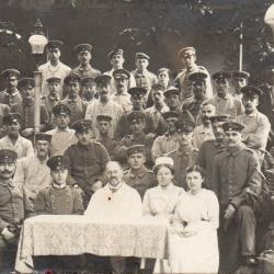 CPA -Photo - Un Groupe Soldats Allemands - N&deg;4281