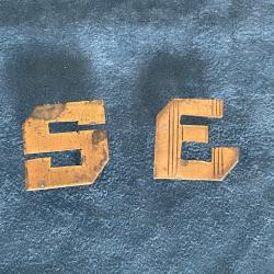 Anciennes lettres en laiton militaires ?