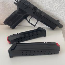 VENDS PISTOLET CZ P-09 fileté