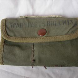 WW2 US TROUSSE KIT D'ENTRETIEN MILITAIRE AMERICAIN M13 AVEC 5 BROSSETTES (39-45)