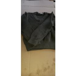 lot de 2 pulls neufs armée française - taille m -col V