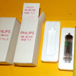 LOT DE 2 LAMPES TUBES RADIO MILITAIRE , PHILIPS TUBE EMETTEUR QQE 03/12 Y  ,NOS AND NIB TUBES , RAD