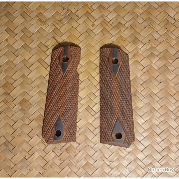 plaquettes 1911 bois