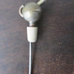 Ancien grand doseur boule en laiton argent&eacute; 1950