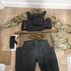 Lot de Gear (5.11, Condor, Mechanix, Templar'gears ect...)