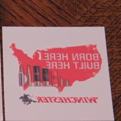 Autocollant  " BORN HERE BUILT HER Winchester : Petit Modèle