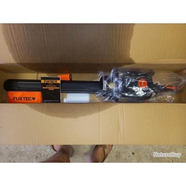 Taille-haie FUXTEC FX-MHP 126 PRO  tat neuf , vendu d'occasion dans sa boite d'origine