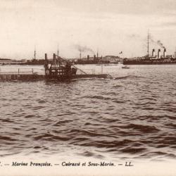 CPA -PHOTO-  Marine Guerre - CUIRASSE ET SOUS MARIN  N&deg; 4301