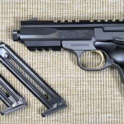 BUCK MARK MICRO BLACK LABEL THREADED 2 chargeurs