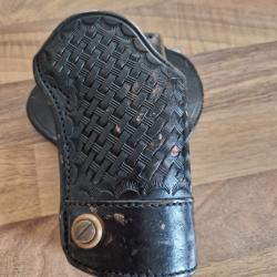 Holster cuir