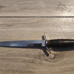 Le couteau volant sp&eacute;cial pour lancer