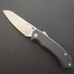 Tactile Knife Chupacabra Superlock Tumbled Reference - TKCCPMC02 NEUF