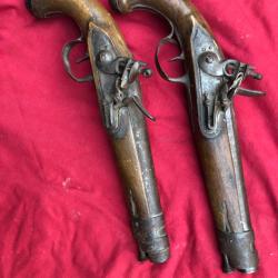 PAIRE DE PISTOLET À SILEX REVOLUTION CAL 18MM