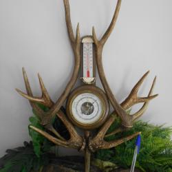 barom&eacute;tre en bois de cerf