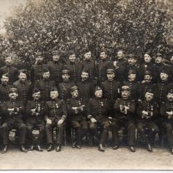CPA -Photo - Un Groupe Soldats N&deg;4308