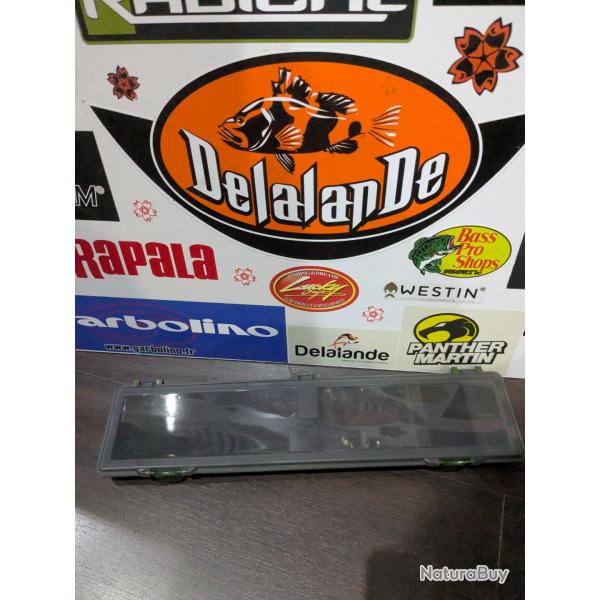 Lot 329 / Bote Rig Box FISH AND FISHING + pingles incluses. Fishing leurre.