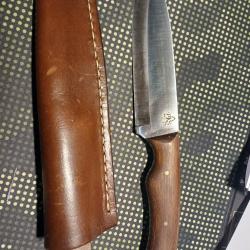 Couteau bushcraft PKS.