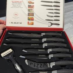 Super Coffret couteaux de cuisine 8 pièces ......1 Euro