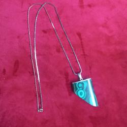 collier de créateur en argent et malachite