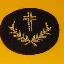 INSIGNE TISSU : AUMONIER PROTESTANT POUR CASQUETTE  , BON ETAT VOIR PHOTOS . POUR TOUT RENSEIGNEMENT