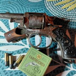 revolver poudre noir