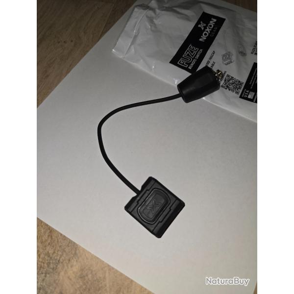 Switch NOXON Fuze pour modlite / surefire / arisaka