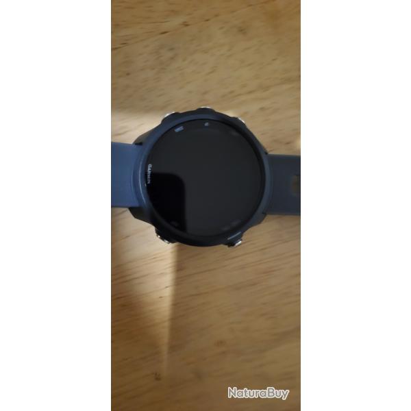 Montre garmin GPS foreruner 245