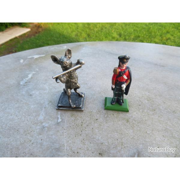 VINTAGE - Soldat de plomb & figurine de cochon en tain (XX)