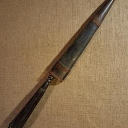 Grand stylet Corse monté argent 29 cm.
